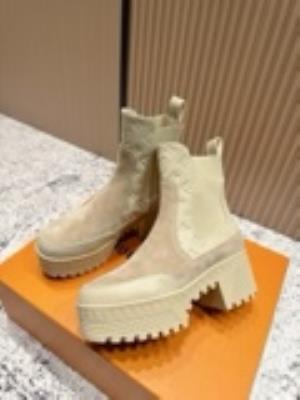 wholesale quality women louis vuitton shoes model no. 549